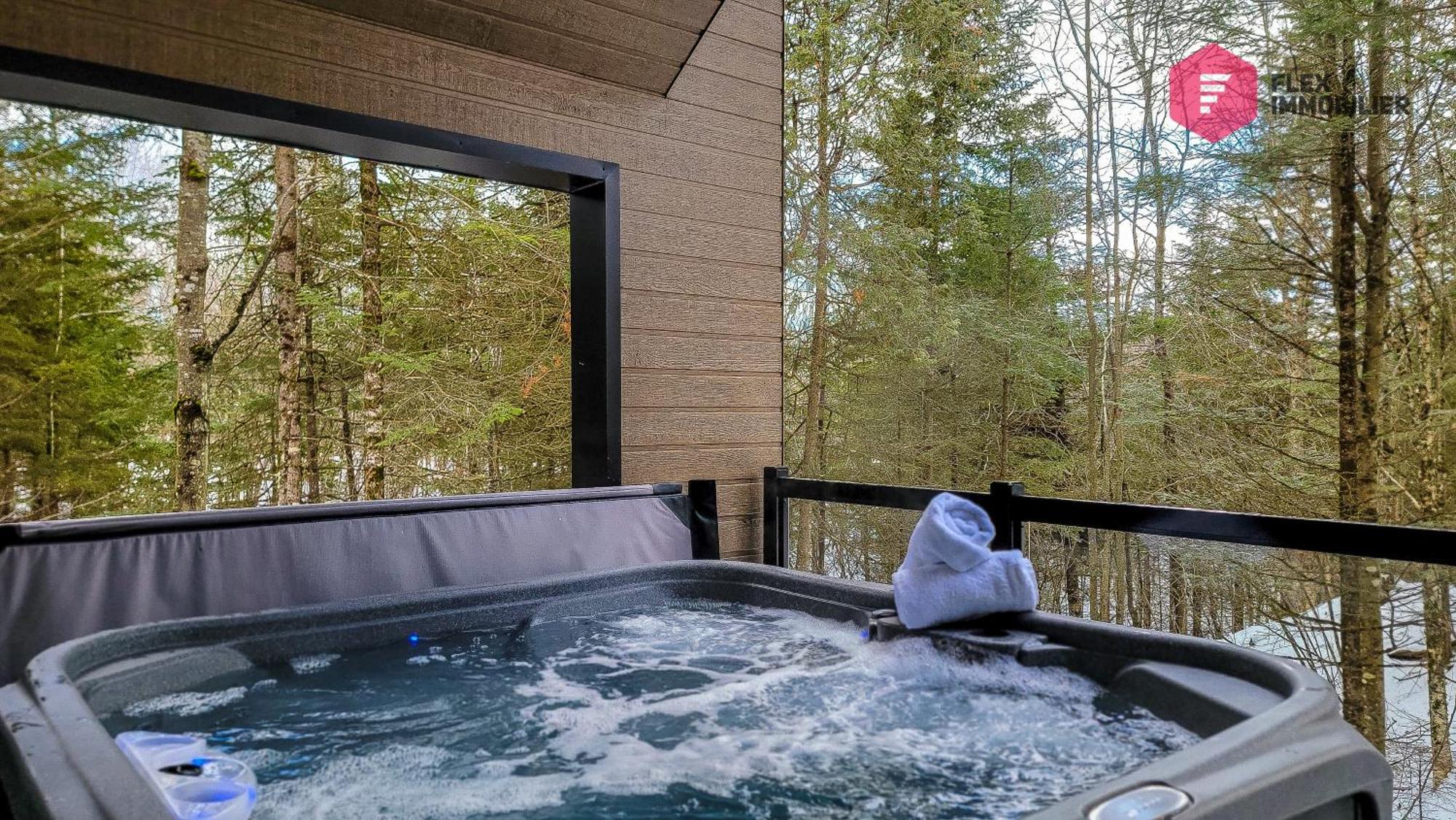 Le Bleu Bourgeois De Portneuf - Natural Elegance - Hot Tub, Sauna And Pool Pont-Rouge Esterno foto